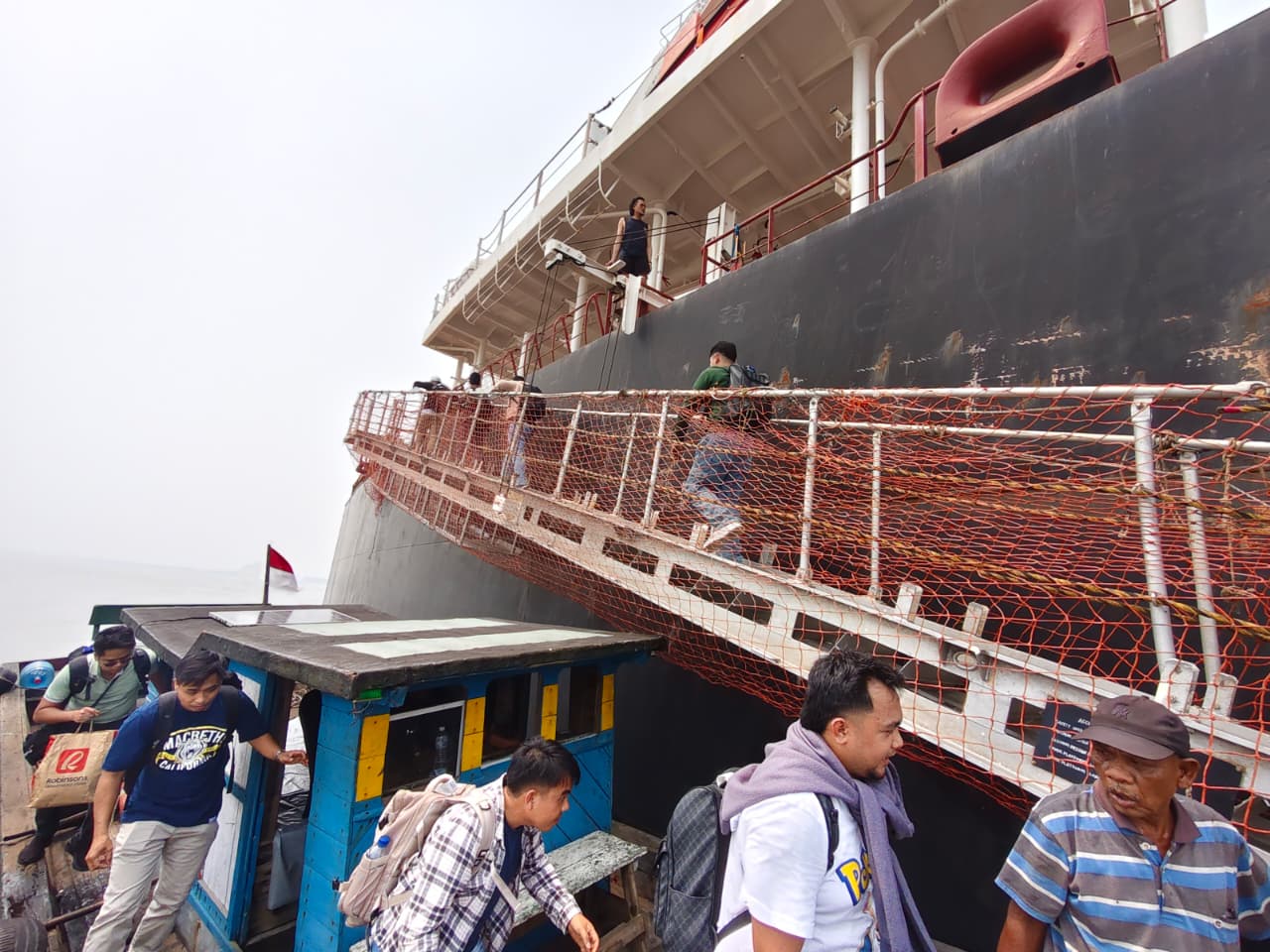 Crew Sign On MV. HSL MEXICO - 8 On / 8 Off