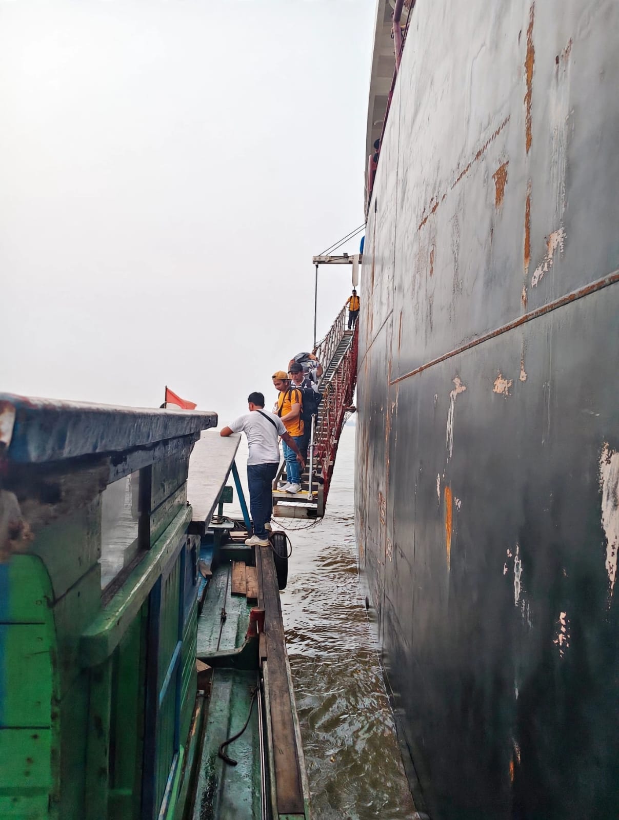 Crew Sign On MV. HSL MEXICO - 8 On / 8 Off